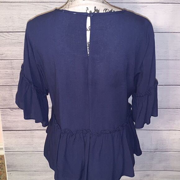 EVERLY navy rayon babydoll tiered blouse Small - Picture 2 of 9